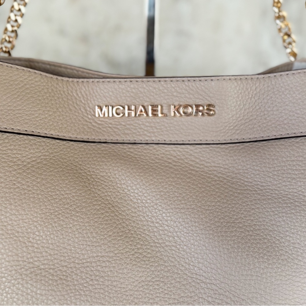 Michael Kors Jet Set Item LG Chain Tote Bag Bisque - Picture 15 of 15